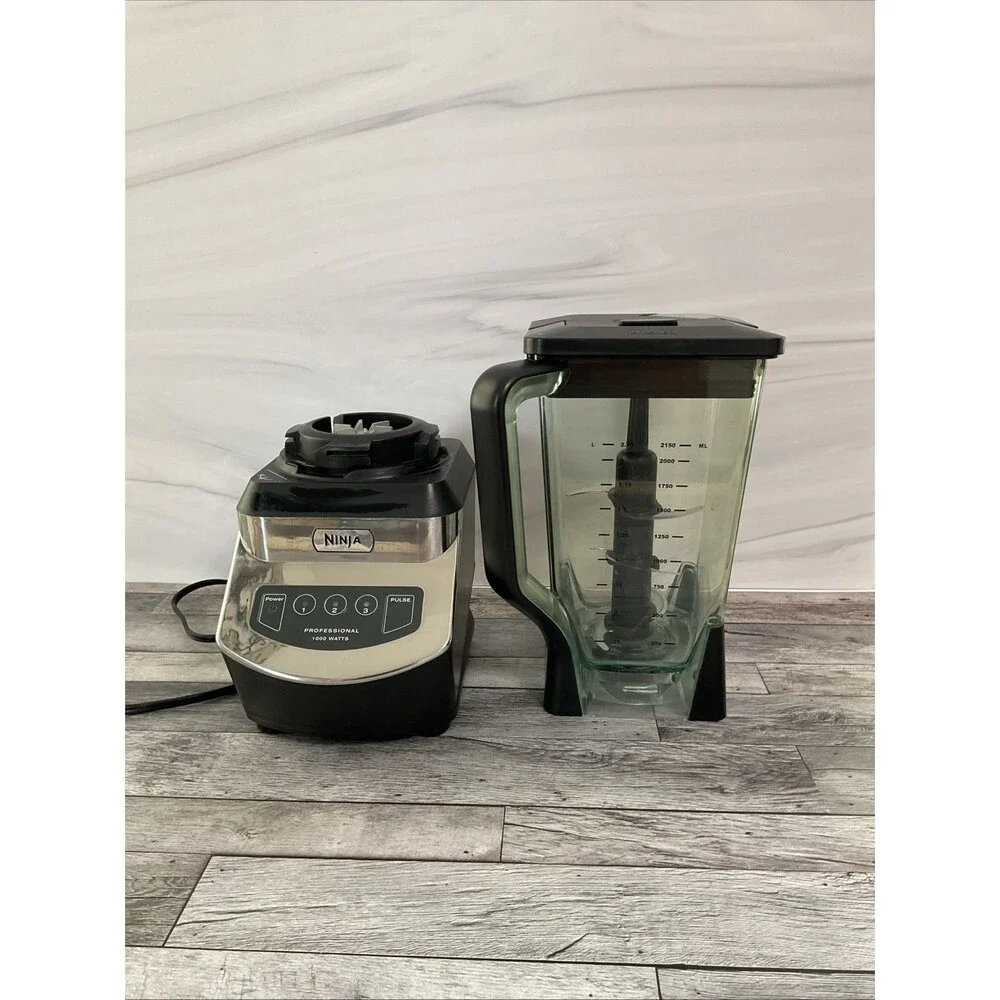 Ninja NJ600 3 Speed 1000 Watt Blender With Pulse Feature. Tested